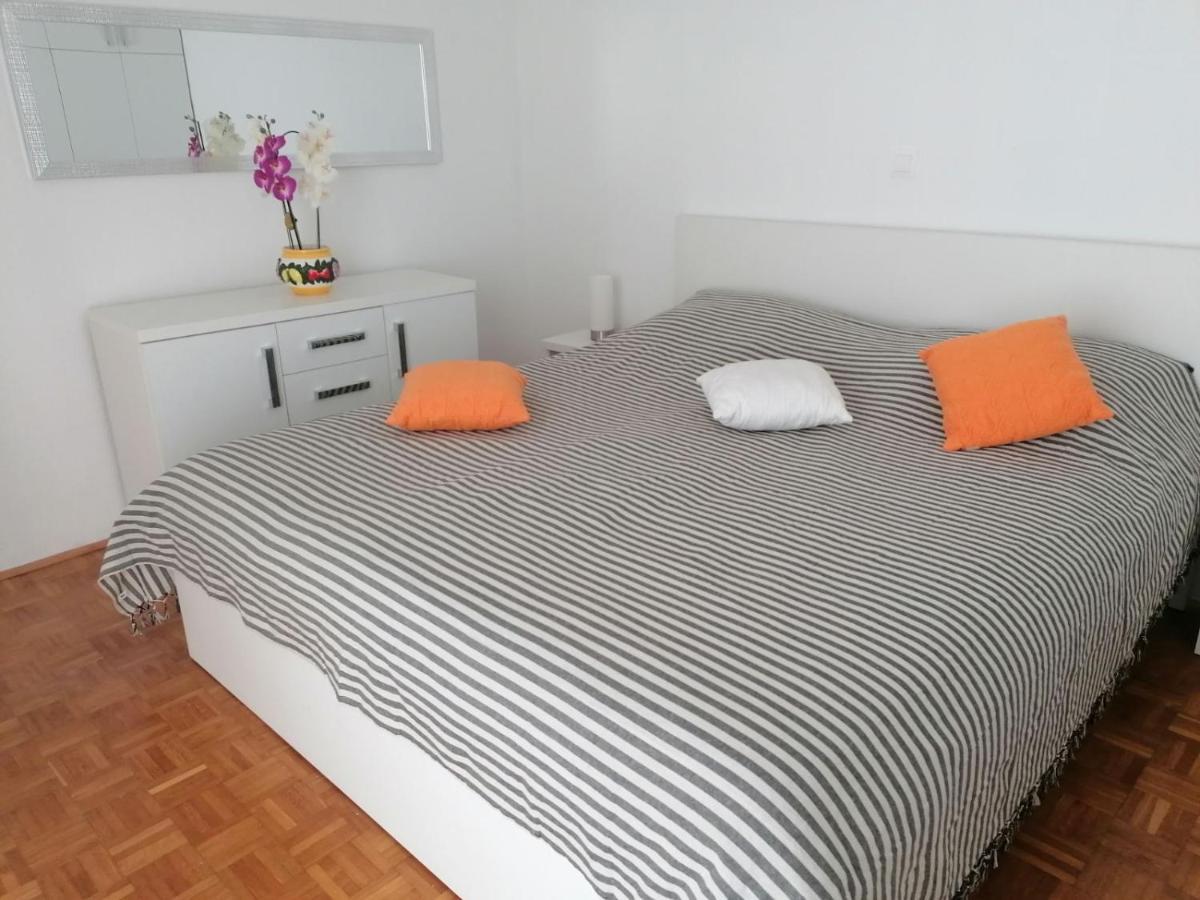 Apartman Petra Pola Esterno foto